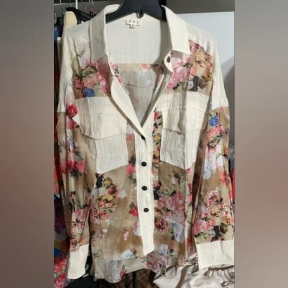 P.o.l Exposed Pockets Floral Shirt In Size Large. - Picture 10 of 13